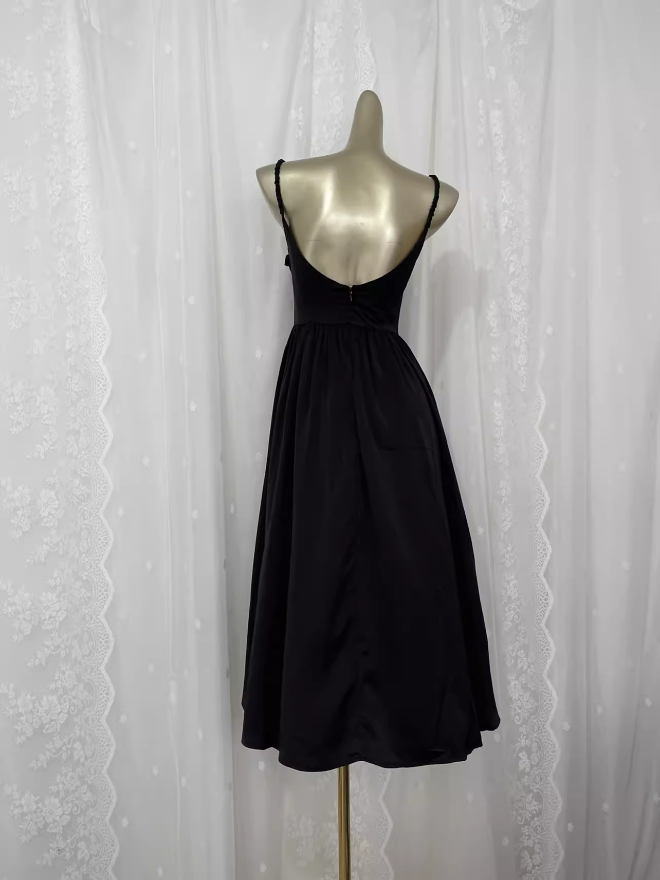 Vintage A line Spaghetti Straps Black Vacation Dress Satin Birthday Dresses SD0016