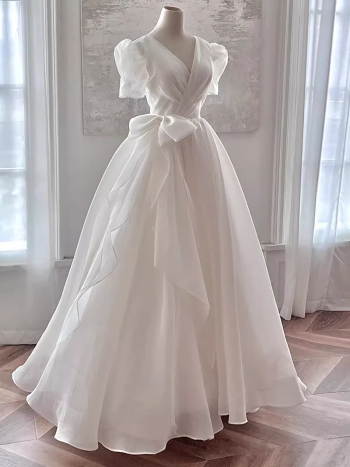 Vintage Ball Gown V Neckline Chiffon White Long Wedding Dresses Brides Dress SD0089