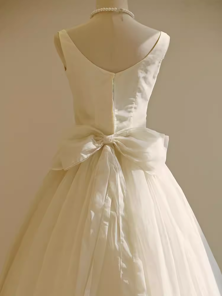 Vintage Ball Gown Bateau White Tea Length Wedding Dresses Brides Dress SD0090