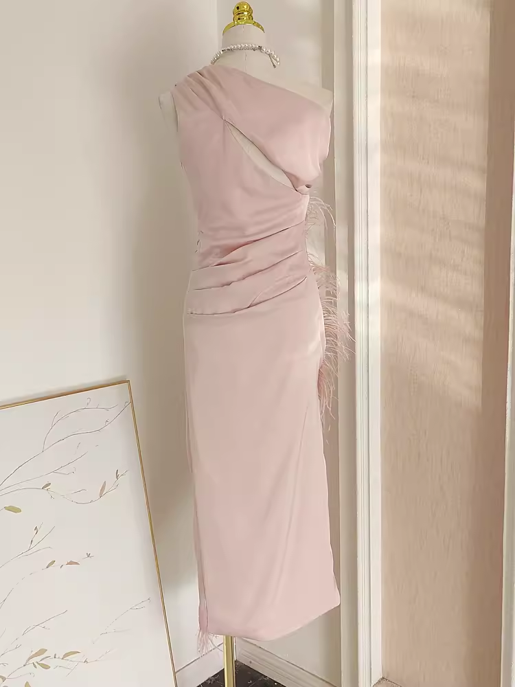 Sexy Sheath One Shoulder Pink Vacation Dress Satin Women Dresses WIth Feather SD164