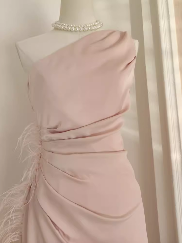 Sexy Sheath One Shoulder Pink Vacation Dress Satin Women Dresses WIth Feather SD164