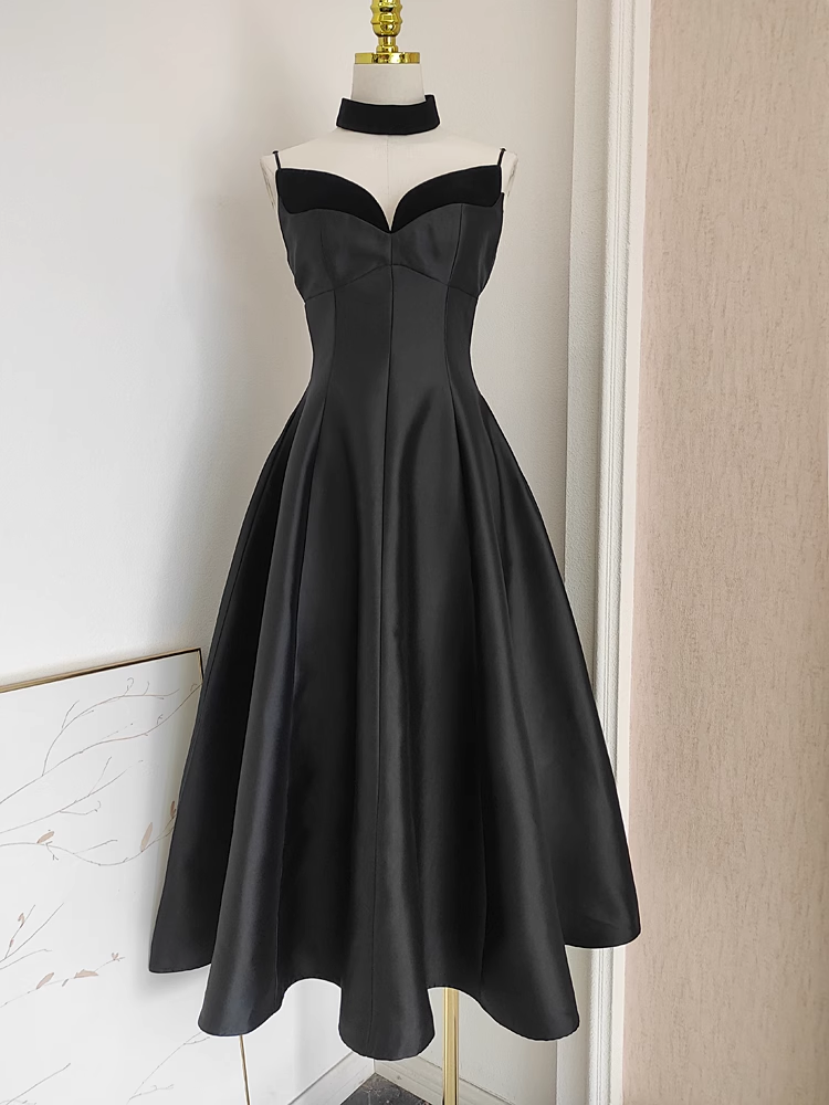 Sexy A line Spaghetti Straps Black Vacation Dress Satin Women Dresses SD169