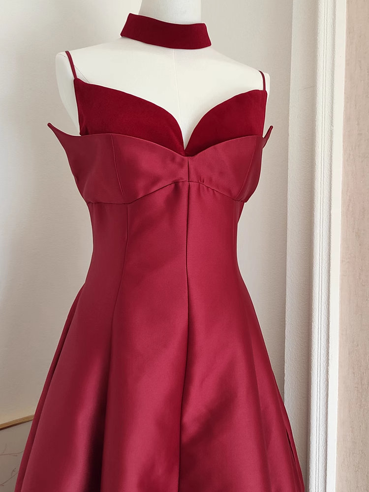 Sexy A line Spaghetti Straps Burgundy Vacation Dress Satin Women Dresses SD170