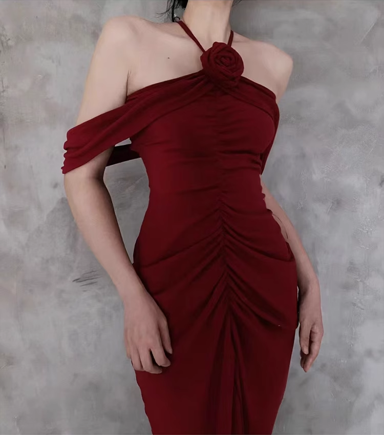 Pretty Sheath Halter Burgundy Prom Dresses Long Birthday Dress For Women SD242